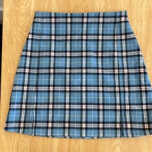 BRANDY MELVILLE PLAID SKIRT